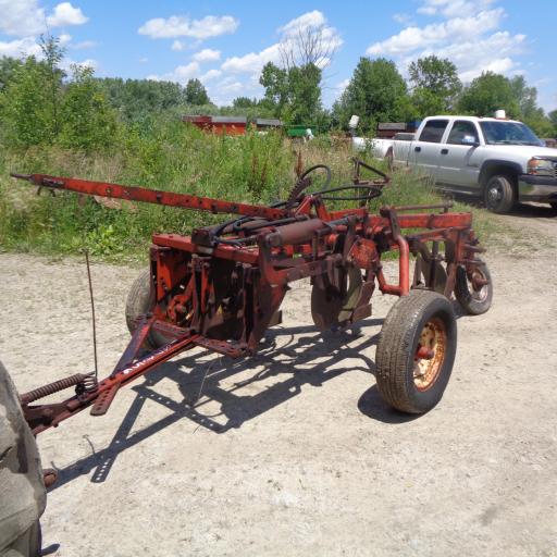 CASE--MODEL-A--3X14 HYD LIFT PULL PLOW - Image #2