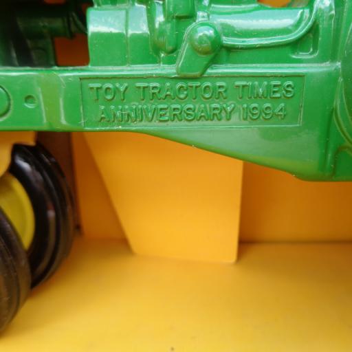 *TOY TRACTOR TIMES8---JD 720 SPECIAL EDITION - Image #4